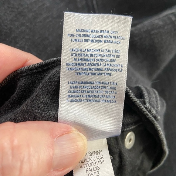 Old Navy Black Diva Skinny Jeans - Picture 5 of 9